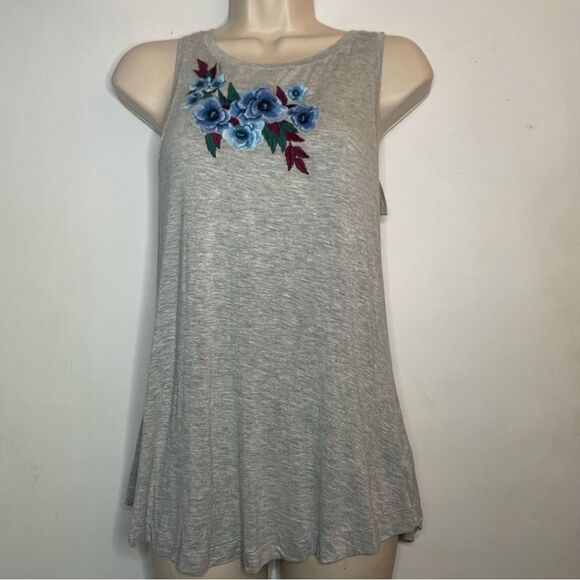 American Eagle outfitters soft and sexy line gray tank embroidered floral (xs) - Picture 1 of 8